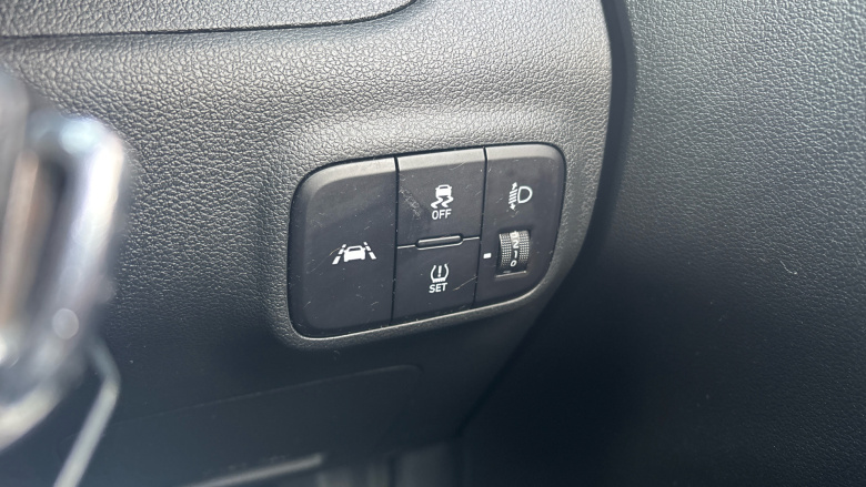 Hyundai i10 1.0 MPi SE Connect 5dr Petrol Hatchback